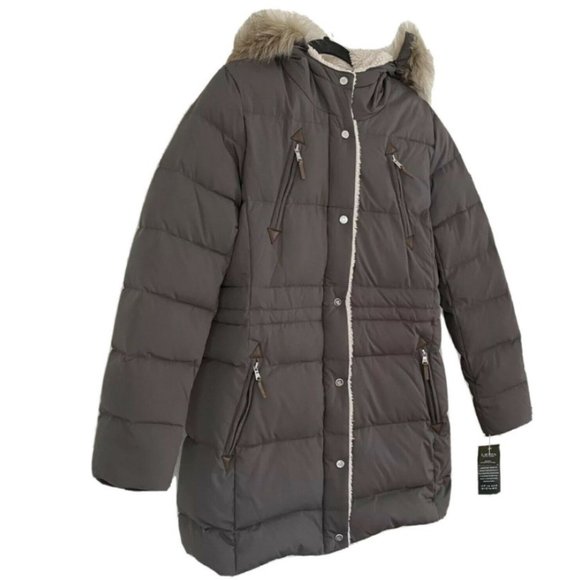 ⛔️SOLD⛔️ LRL Faux Fur Trim Hood Winter Jacket - M - Picture 6 of 15